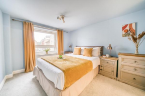 Top Floor Apartment close to Beach in Bournemouth